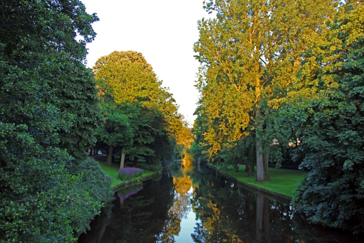 Brugge by Mary Jo Popp Johnson